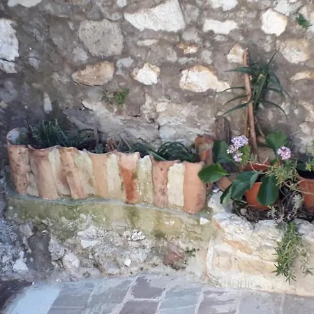 Il Borgo Casa Vacanze Miranda تيرني